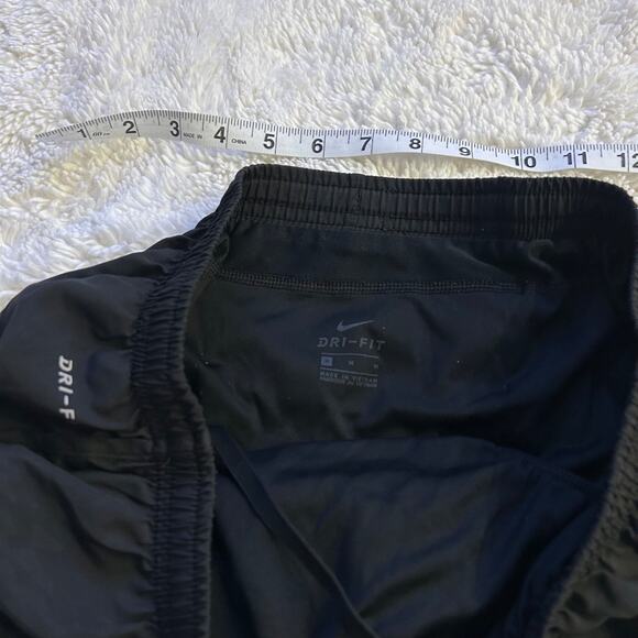 Nike Dri-Fit Women's Running Shorts With Drawstring in Black Size Medium - Picture 5 of 7